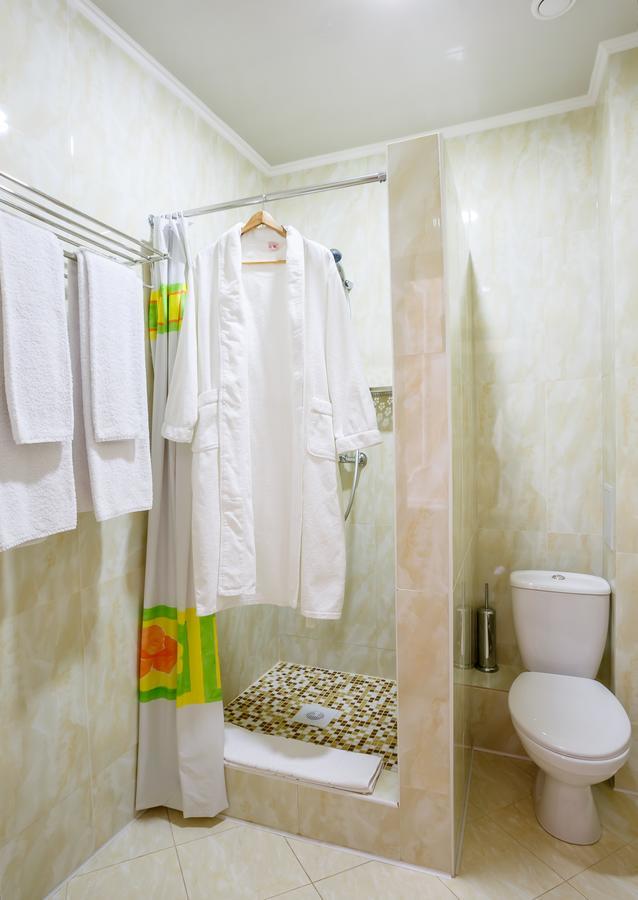 Brown Hotel Astana Bagian luar foto