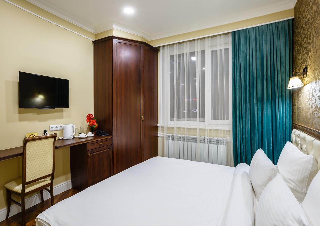 Brown Hotel Astana Bagian luar foto