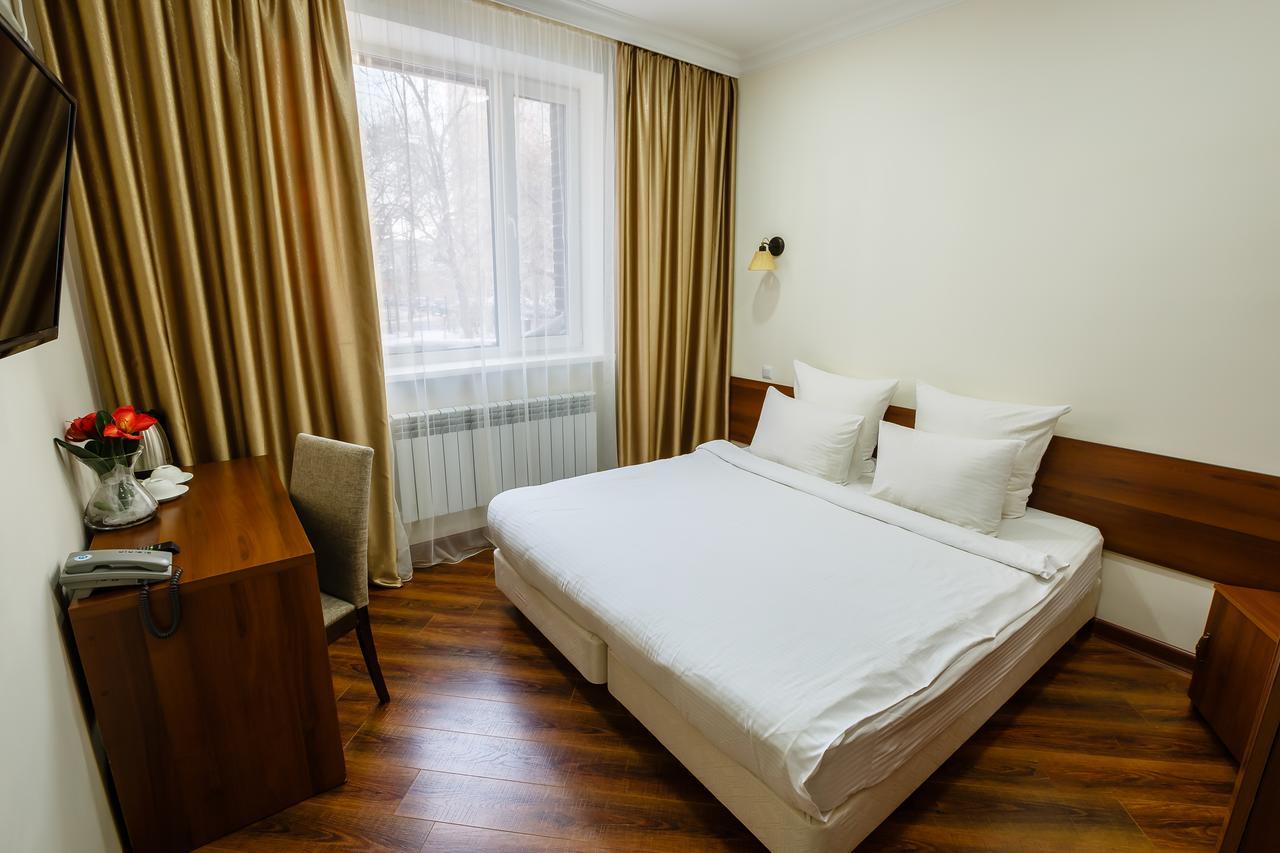 Brown Hotel Astana Bagian luar foto