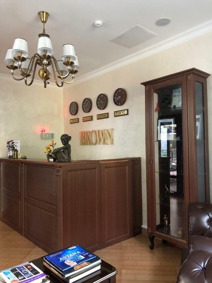 Brown Hotel Astana Bagian luar foto